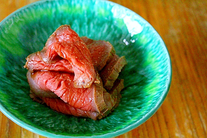 牛もも肉の醤油煮