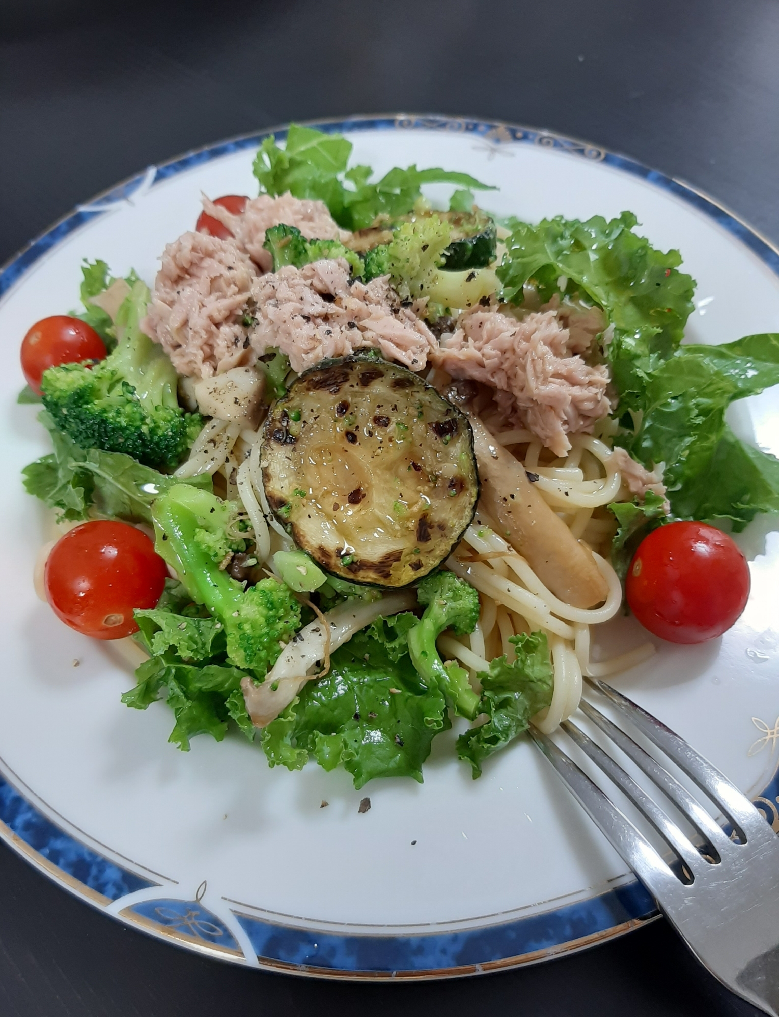 ツナとズッキーニの冷製パスタ