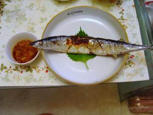 だし汁で食べる 秋刀魚の塩焼き