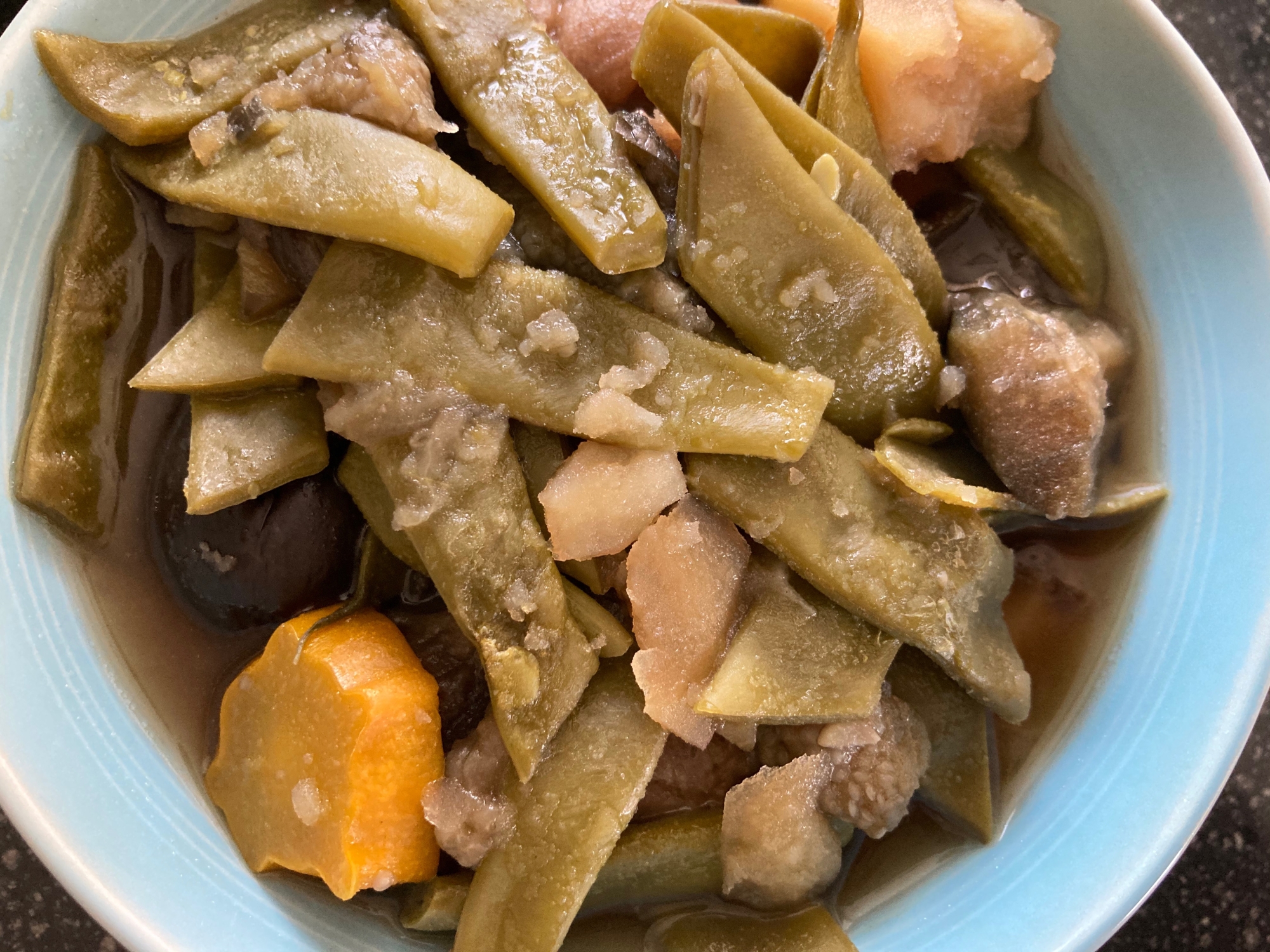 じゃがいもとなすとズッキーニと油麩とインゲンの煮物