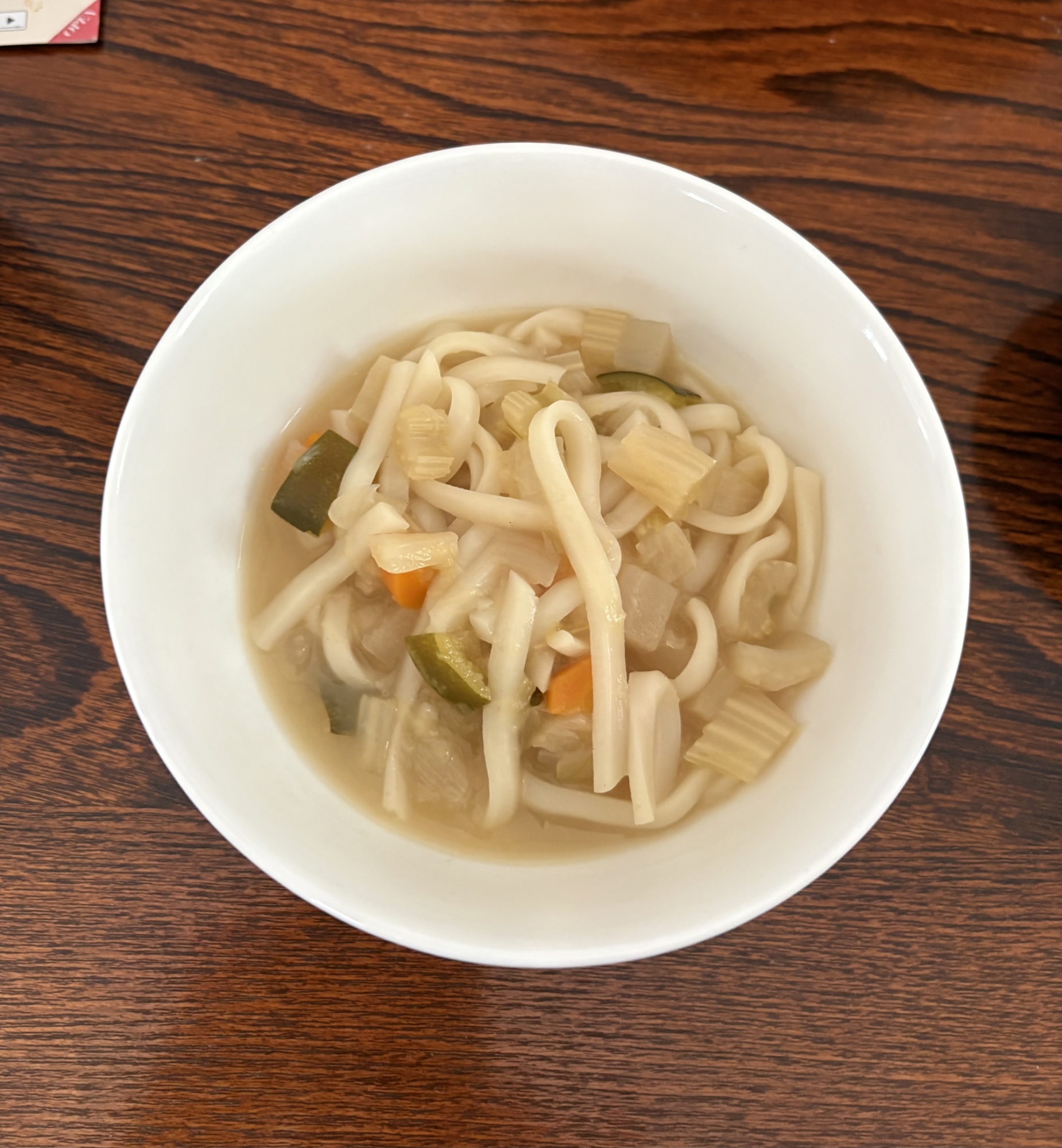 野菜たっぷり洋風コンソメうどん