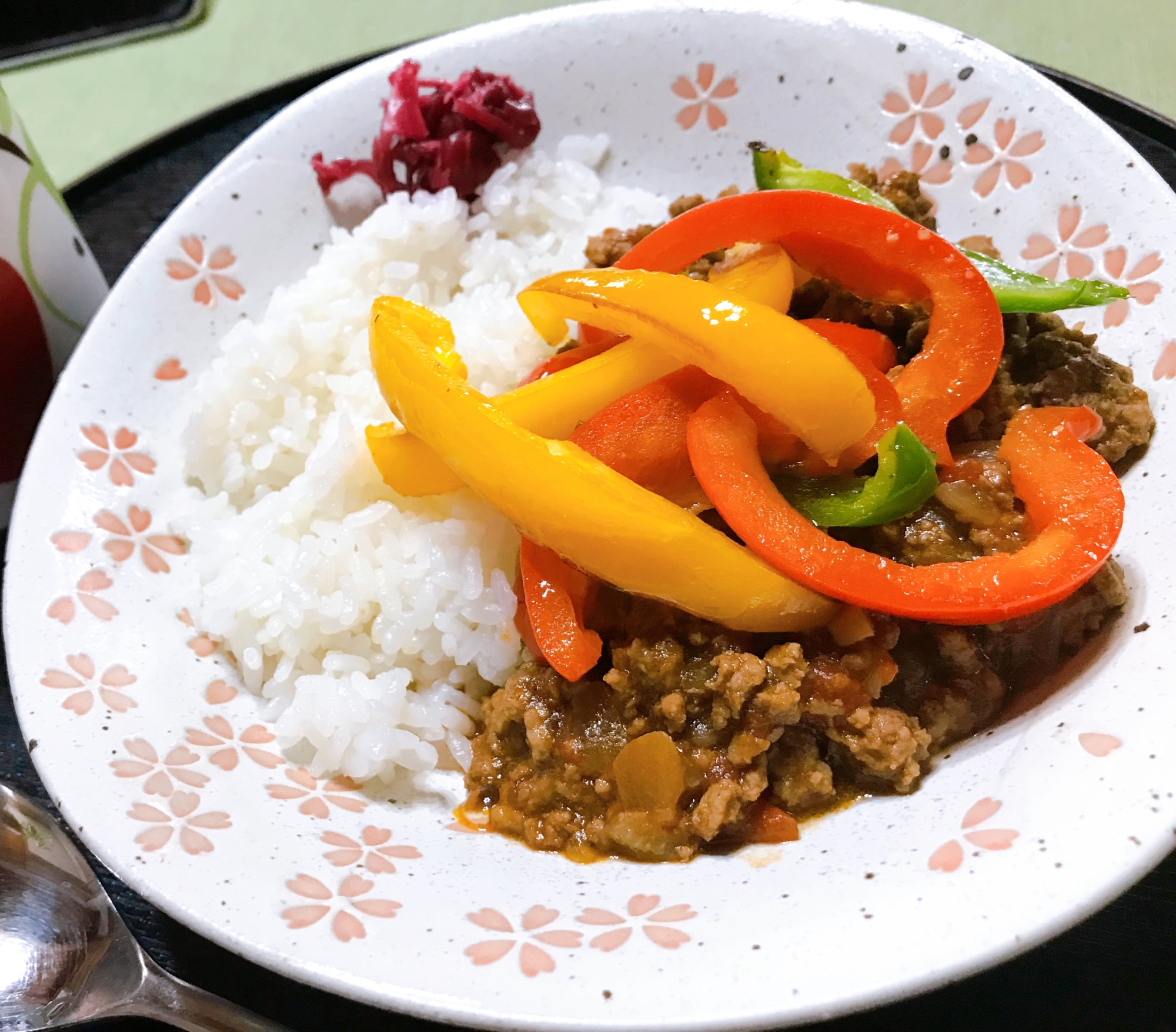 トマト缶で作る無水キーマカレー