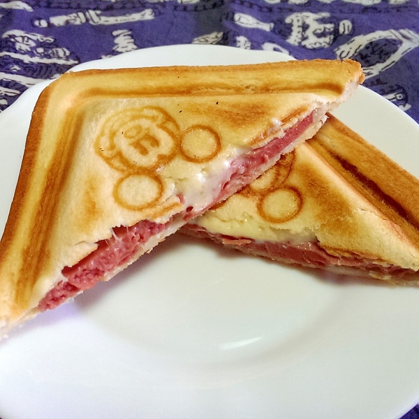 スパムとチーズのホットサンド レシピ 作り方 By けいちゃん088 楽天レシピ スパムとチーズのホットサンド レシピ 作り方 By けいちゃん088 楽天レシピ