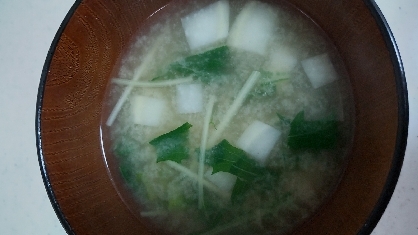 コロコロ大根シャキシャキ水菜のお味噌汁