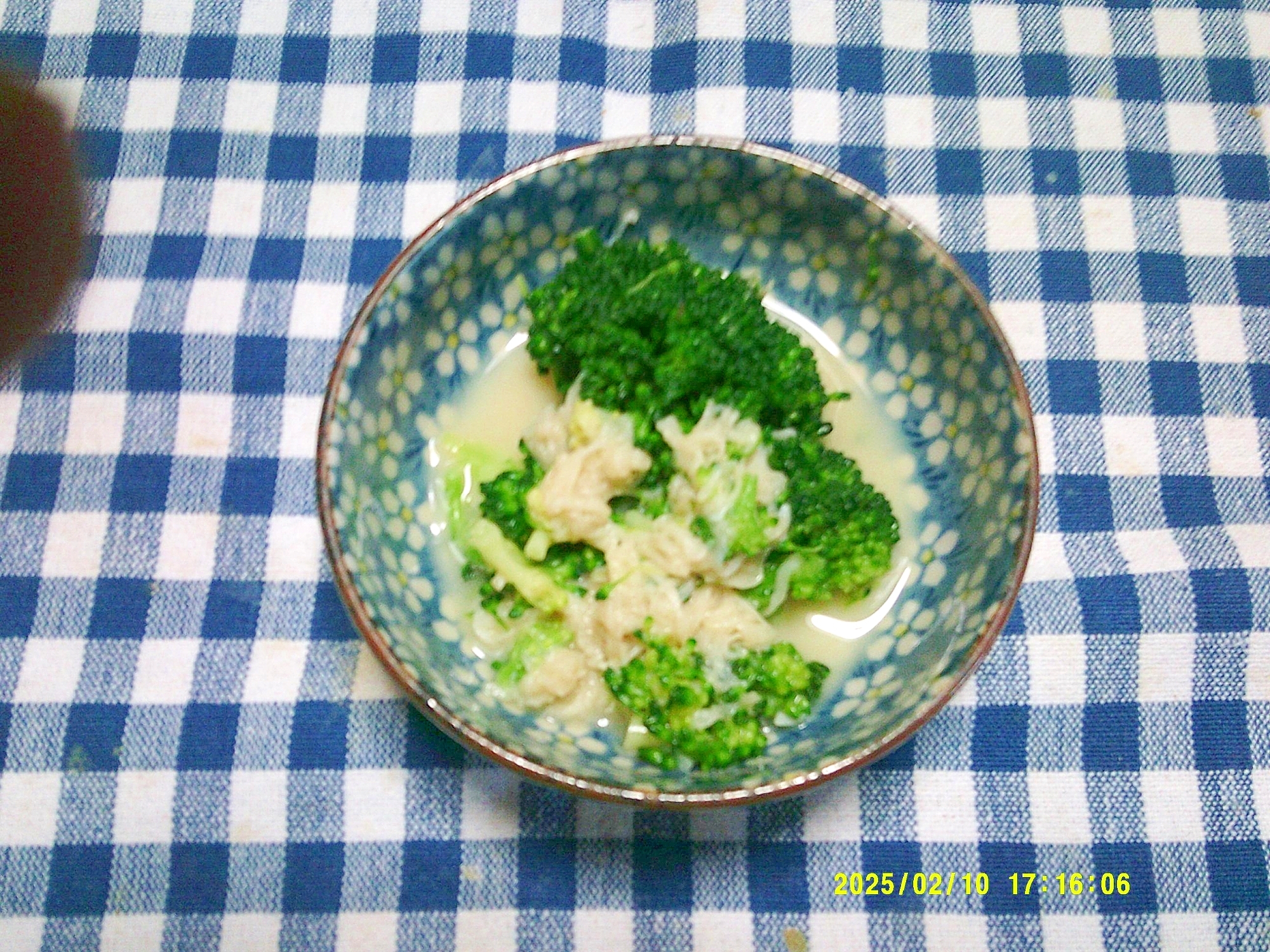 ブロッコリーと水煮缶の酢味噌あえ