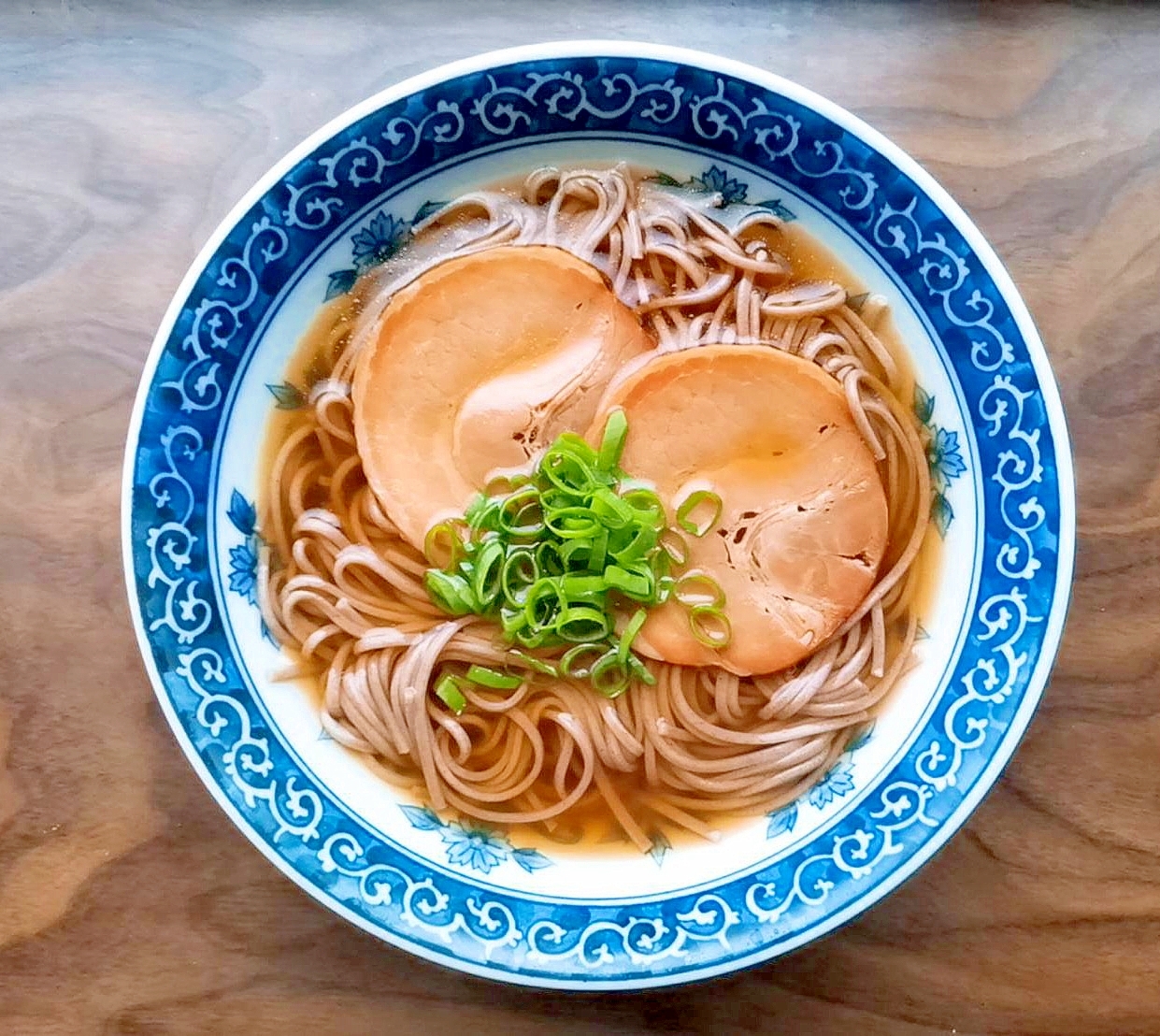 チャーシューのせ蕎麦