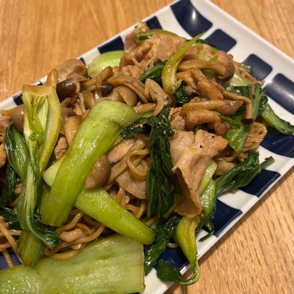 野菜がたっぷりで栄養満点！ソース焼きそば