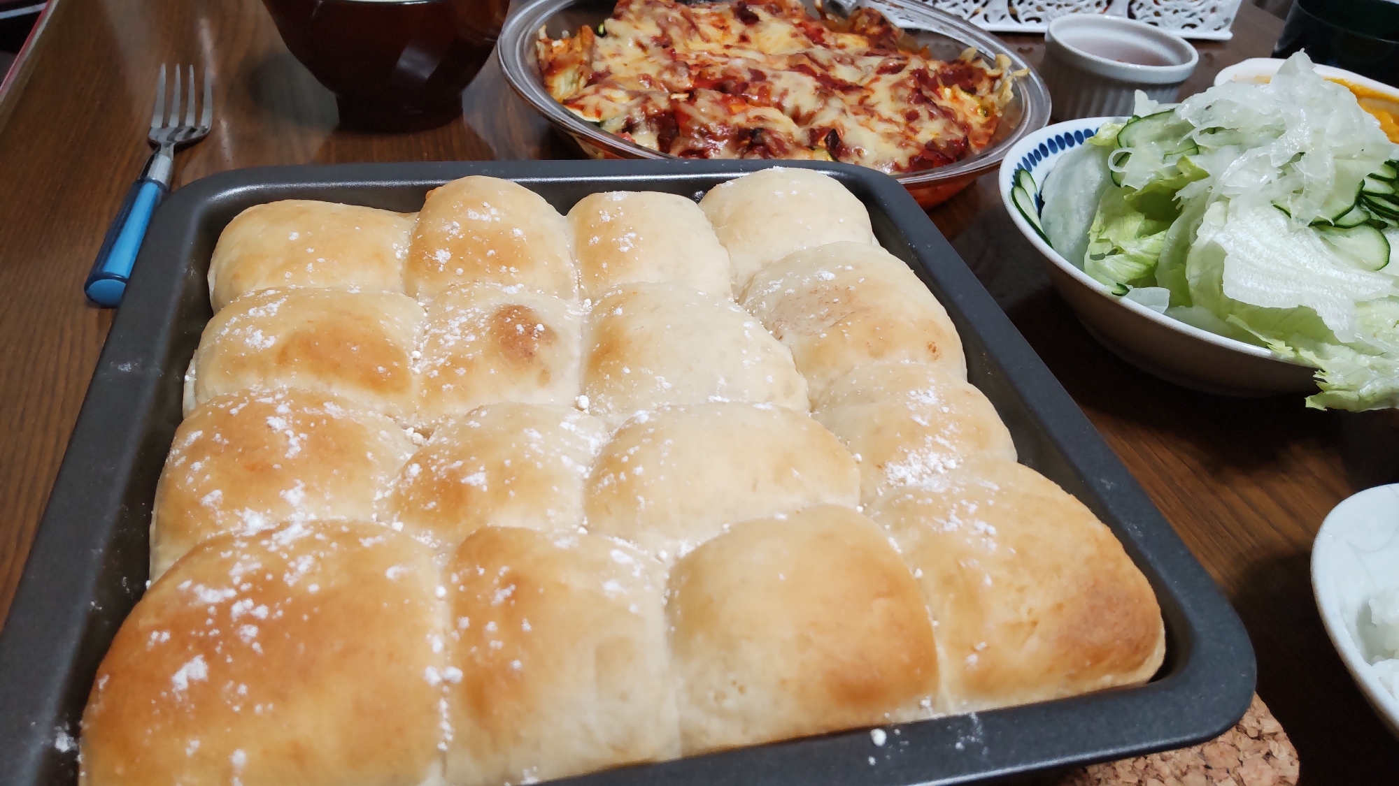 作り置きにもOK。フワフワちぎりパン