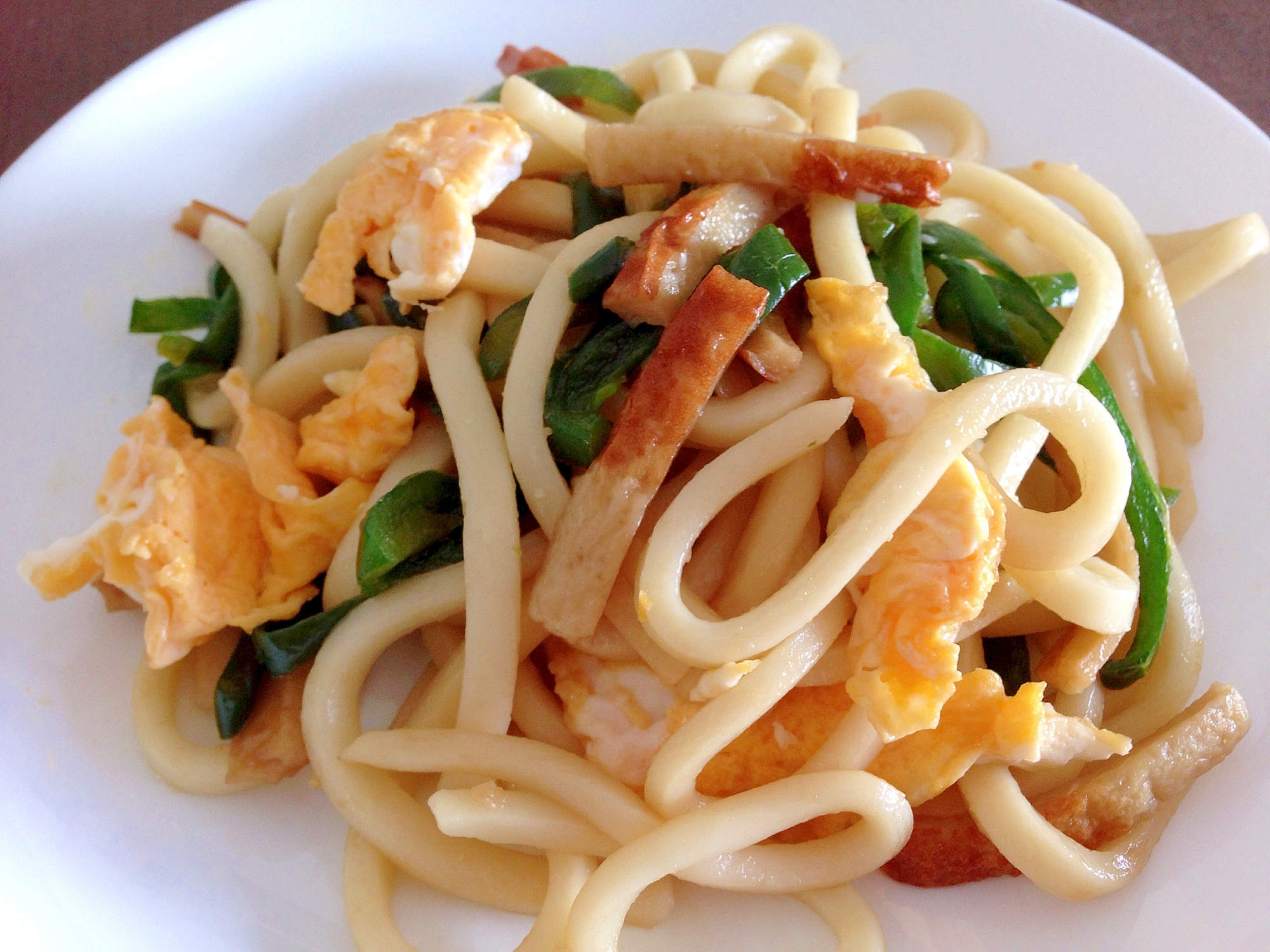 甘辛タレで☆ちくわとピーマンの焼きうどん