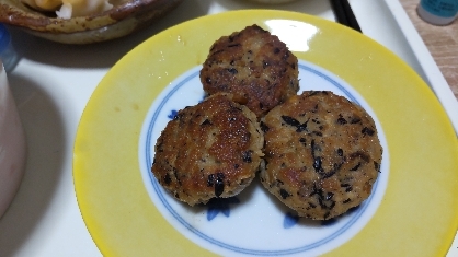 ひじきの煮物リメイク☆豆腐ハンバーグ