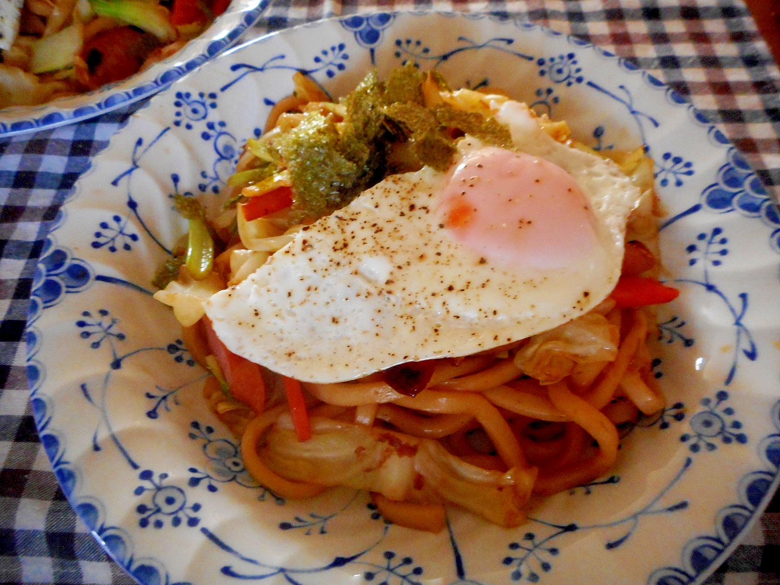 ターサイ、キャベツ、ウィンナーの焼うどん