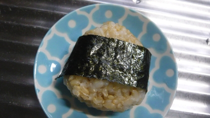 Laonさん、今日は卵焼きのレポ、有難うございました。材料があったので作りました。カニカママヨ美味しいですね。玄米ご飯で作っています(#^.^#)