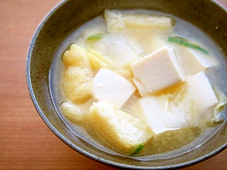 白菜・豆腐のふわ甘お味噌汁♪