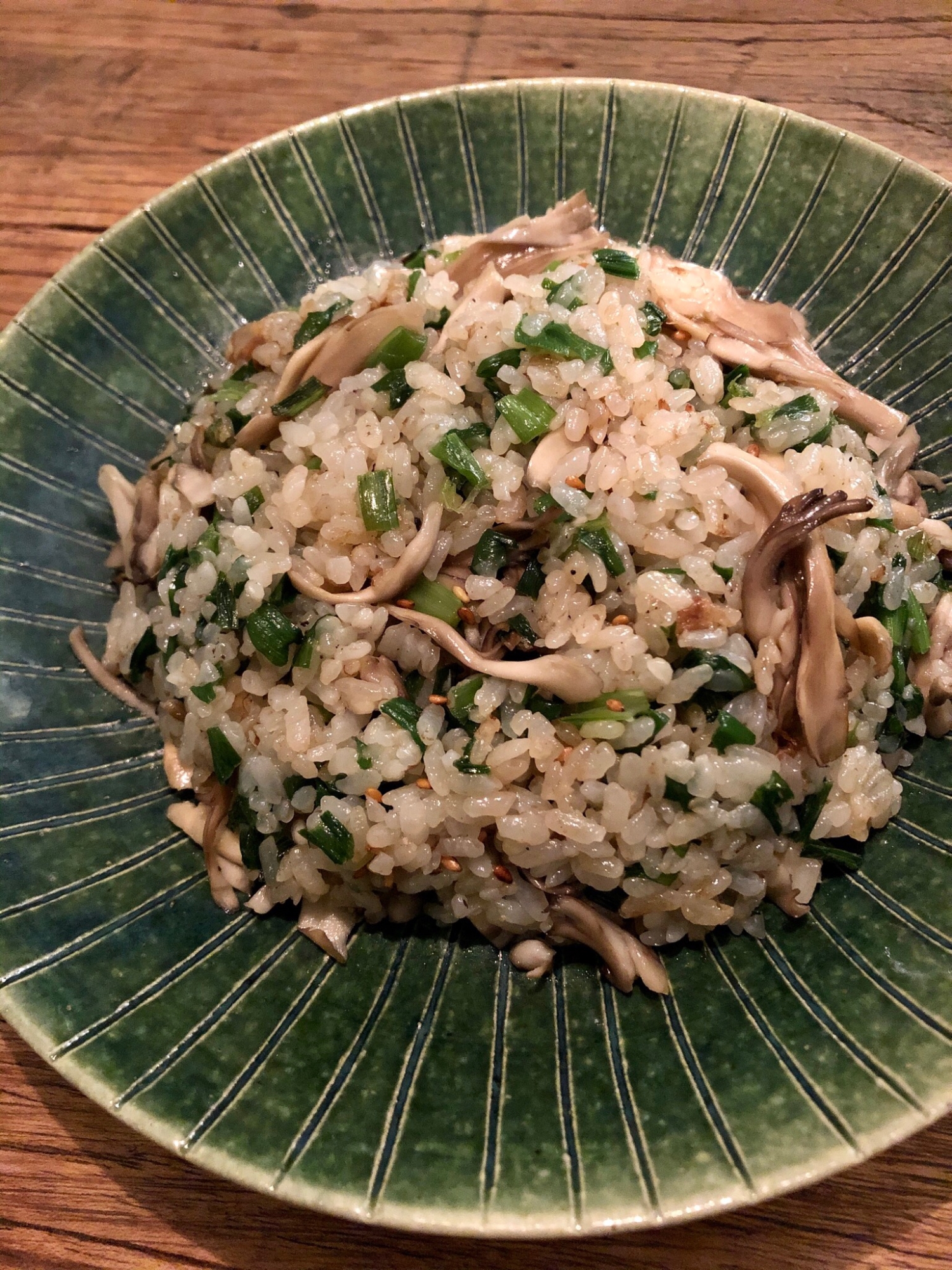 春ニラと舞茸のチャーハン