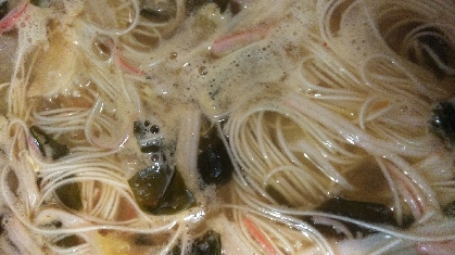 わかめと白菜とカニカマのにゅうめん