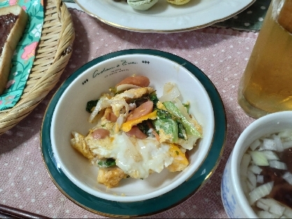 朝ご飯に、家族四人分にするため、新玉ねぎ等の野菜を足して作らせて頂きました♫ササッと作れるのに、彩りがよく、美味で大満足❣ありがとうございました(⁎˃ᴗ˂⁎)