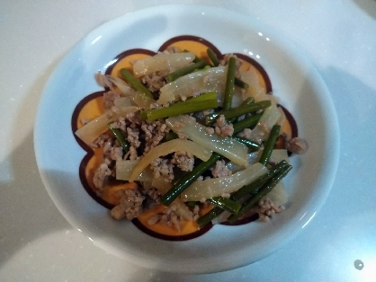 ご飯がすすむ♡大根と豚ひき肉とにんにくの芽炒め