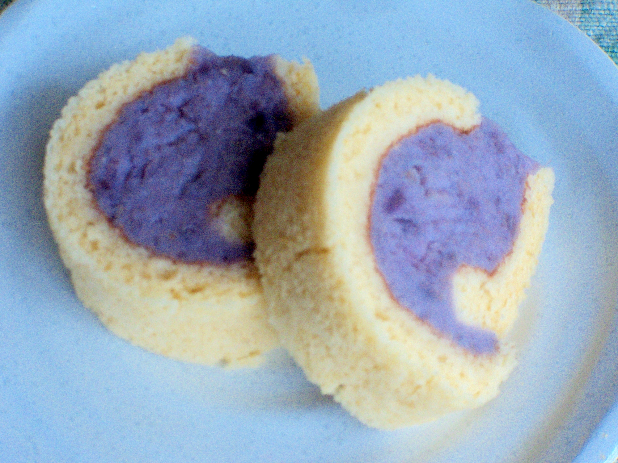 おいもの繊維たっぷり 紫芋ロールケーキ レシピ 作り方 By Swimhiro1200 楽天レシピ