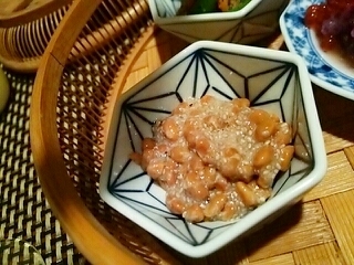 おつまみにご飯の友に 納豆の塩麹バジルシード和え レシピ 作り方 By 酔いどれんぬ 楽天レシピ