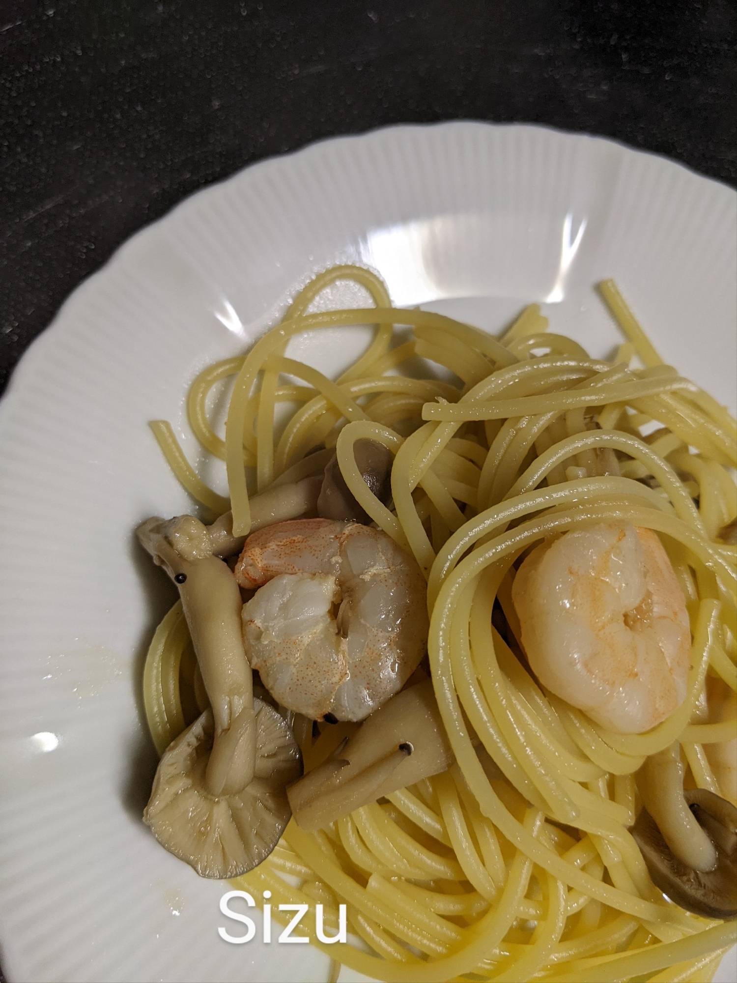 海老としめじのバター醤油パスタ