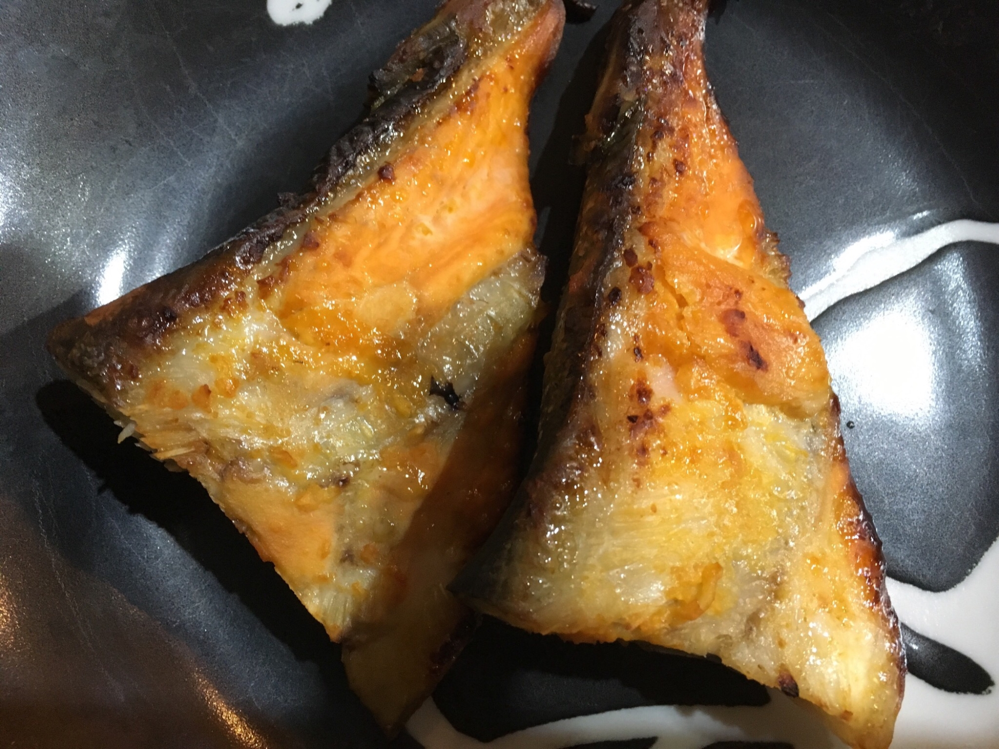 鮭のピリ辛西京味噌マヨ焼き