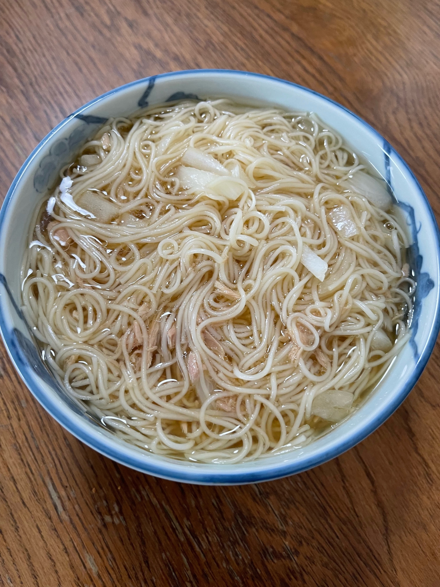 ツナと玉ねぎのラーメン風にゅうめん