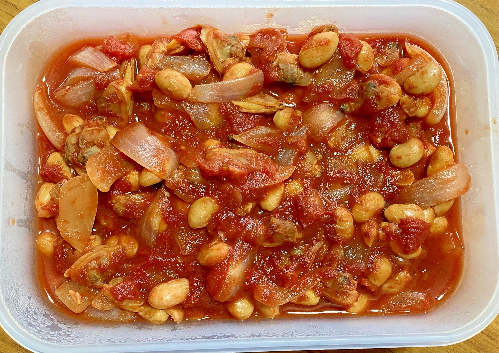 鉄分たっぷり！大豆とあさりのトマト煮