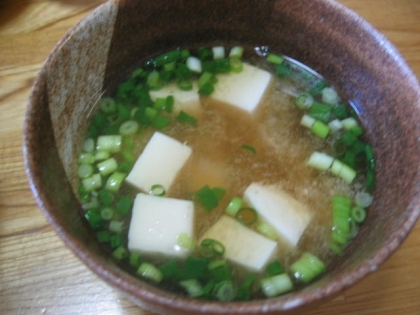 和朝食！豆腐と玉ねぎの味噌汁