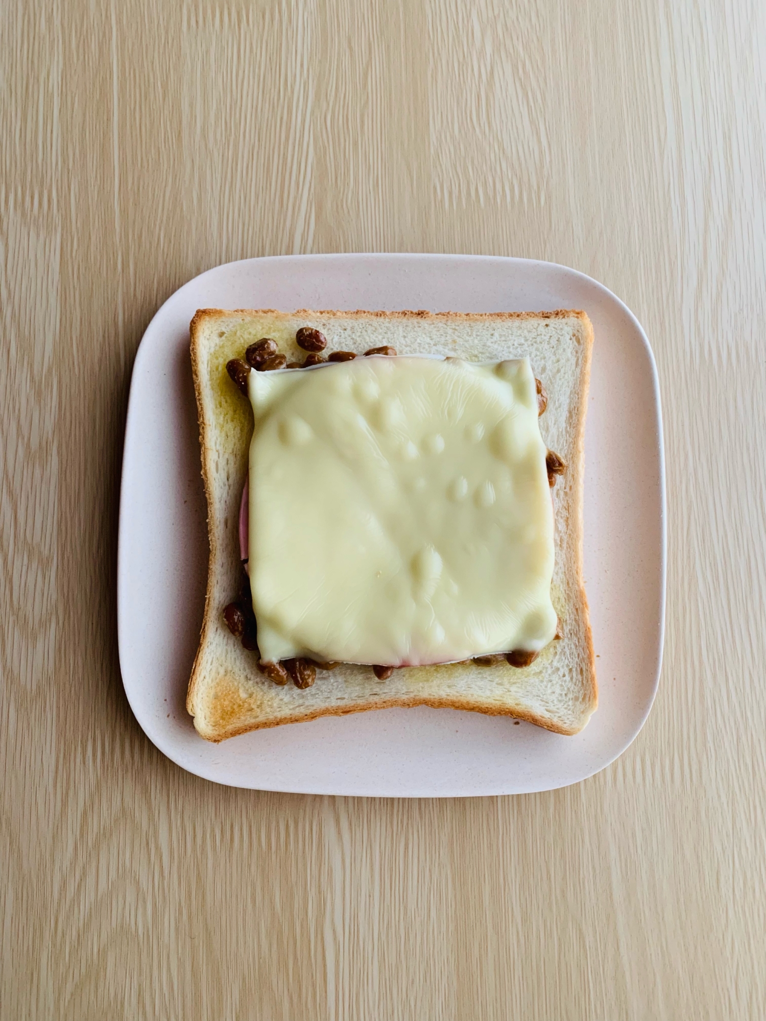 トースト♡ハム・納豆・チーズ