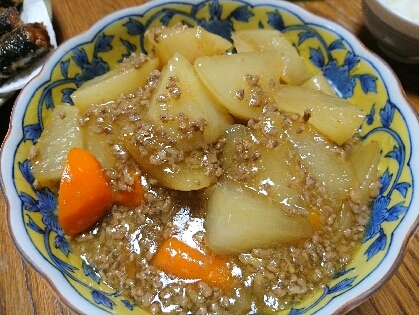 コロコロ大根の簡単ひき肉煮物