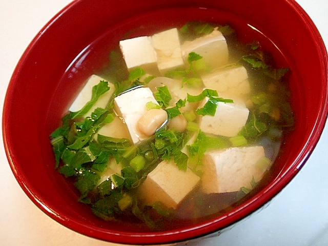 醤油＆米酢で　豆腐と大豆と大根葉のお吸い物♪