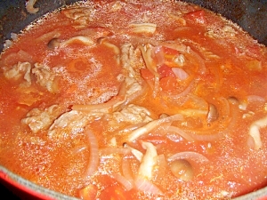 ル・クルーゼで！牛肉のトマト煮込み