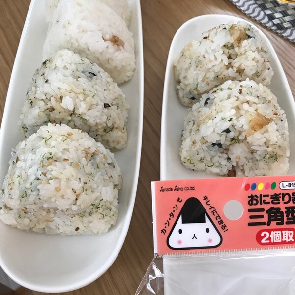 やみつき ごま油青のりおにぎり レシピ 作り方 By こぶたの台所 楽天レシピ やみつき ごま油青のりおにぎり レシピ 作り方 By こぶたの台所 楽天レシピ