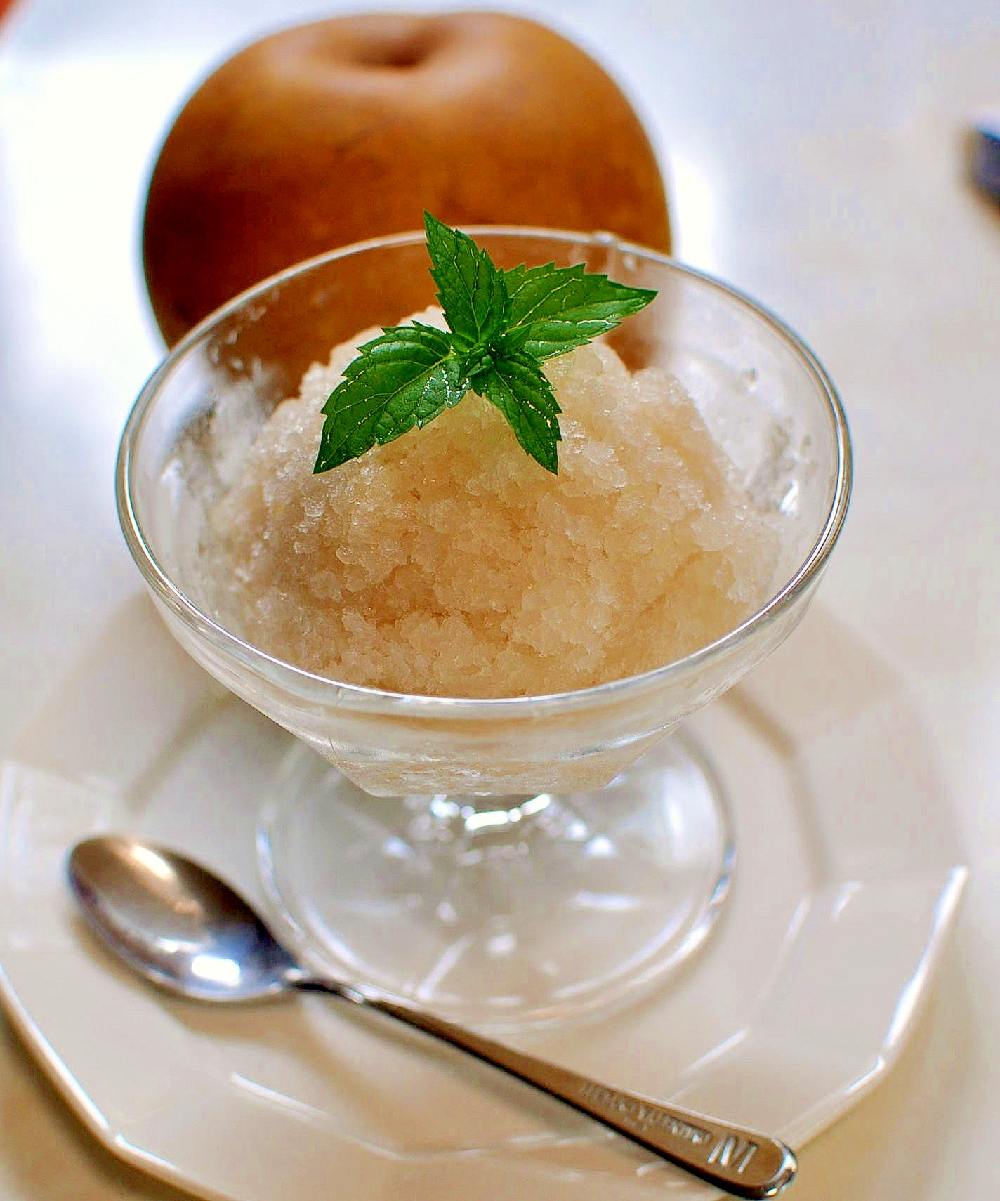 梨と白ワインのソルベ