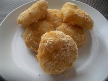 簡単でめっちゃ美味しくて感激しました♪
ヘルシーなので子供と一緒におやつタイムしました（＾＾）
ゴマもまぶしてみたいな♪また作りますね！