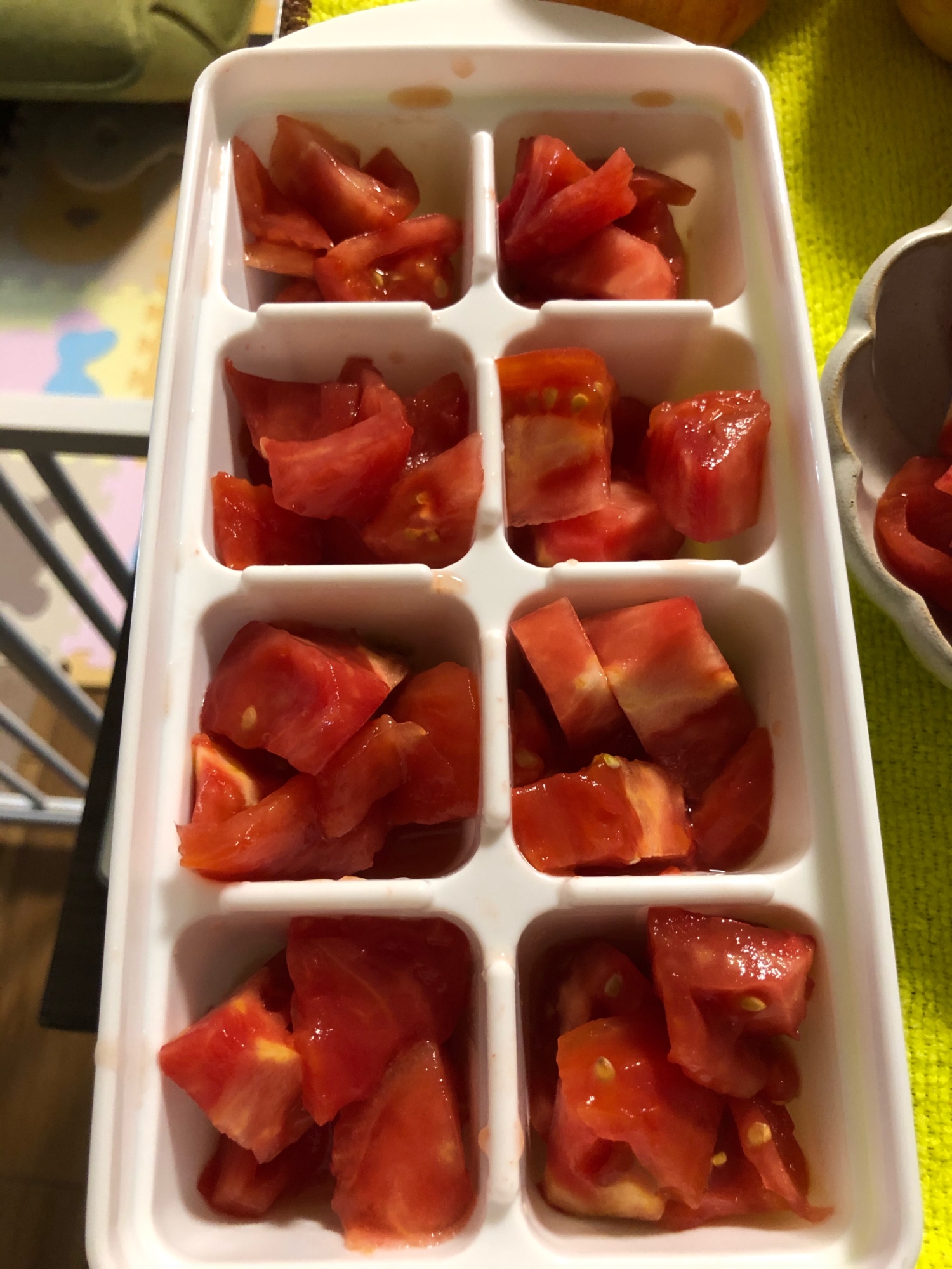 離乳食　トマト冷凍保存