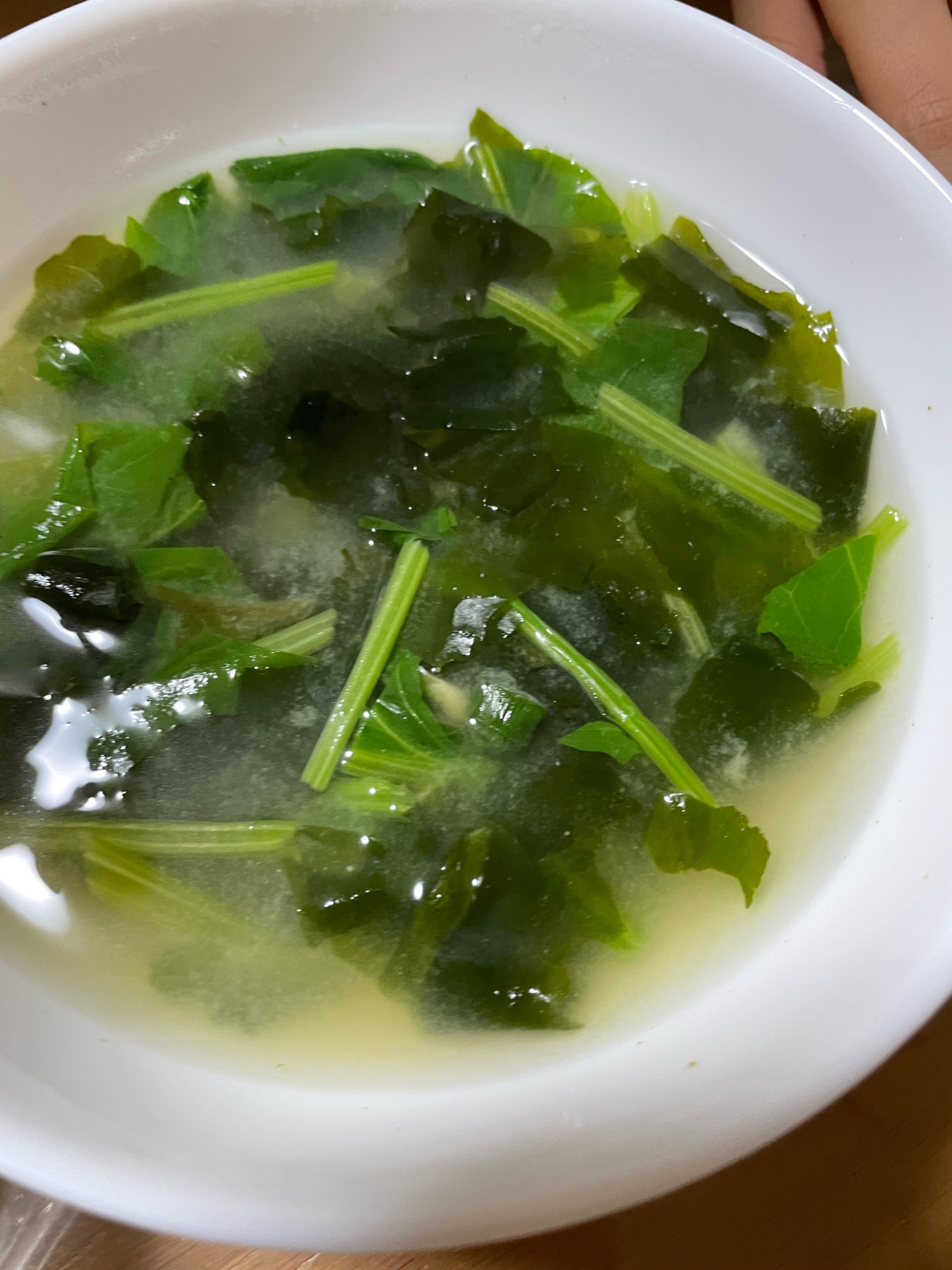 ほうれん草とワカメの味噌汁