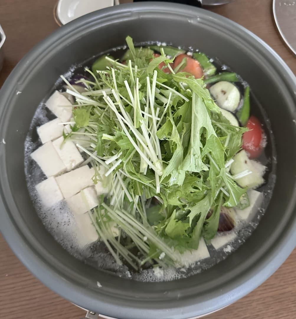 夏野菜を使った湯豆腐