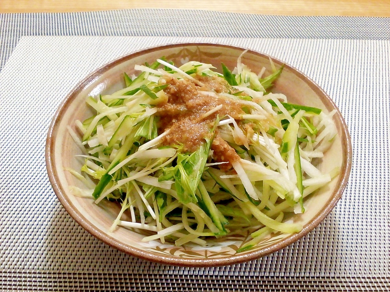 ♪ゴマがいい♡大根と水菜の居酒屋風和風サラダ♪