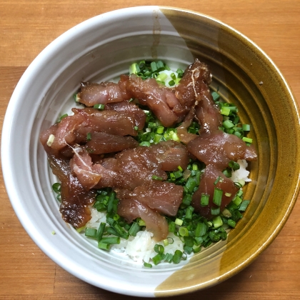 マグロ漬け丼