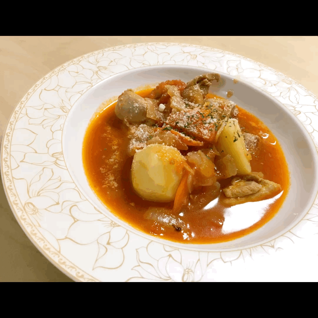 ⭐酸味の少ないチキンのトマト煮込み⭐