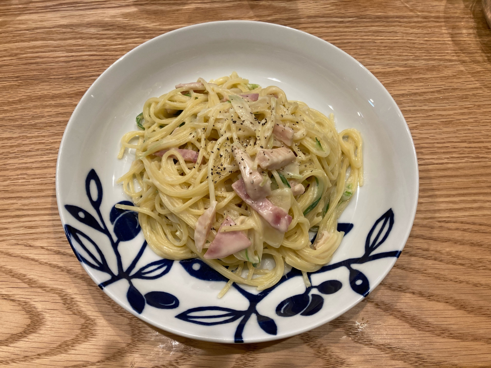 卵なし!残り物でカルボナーラ風クリームパスタ