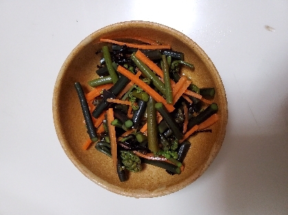 ワラビと塩昆布の麺つゆ浸しで簡単作り置き副菜