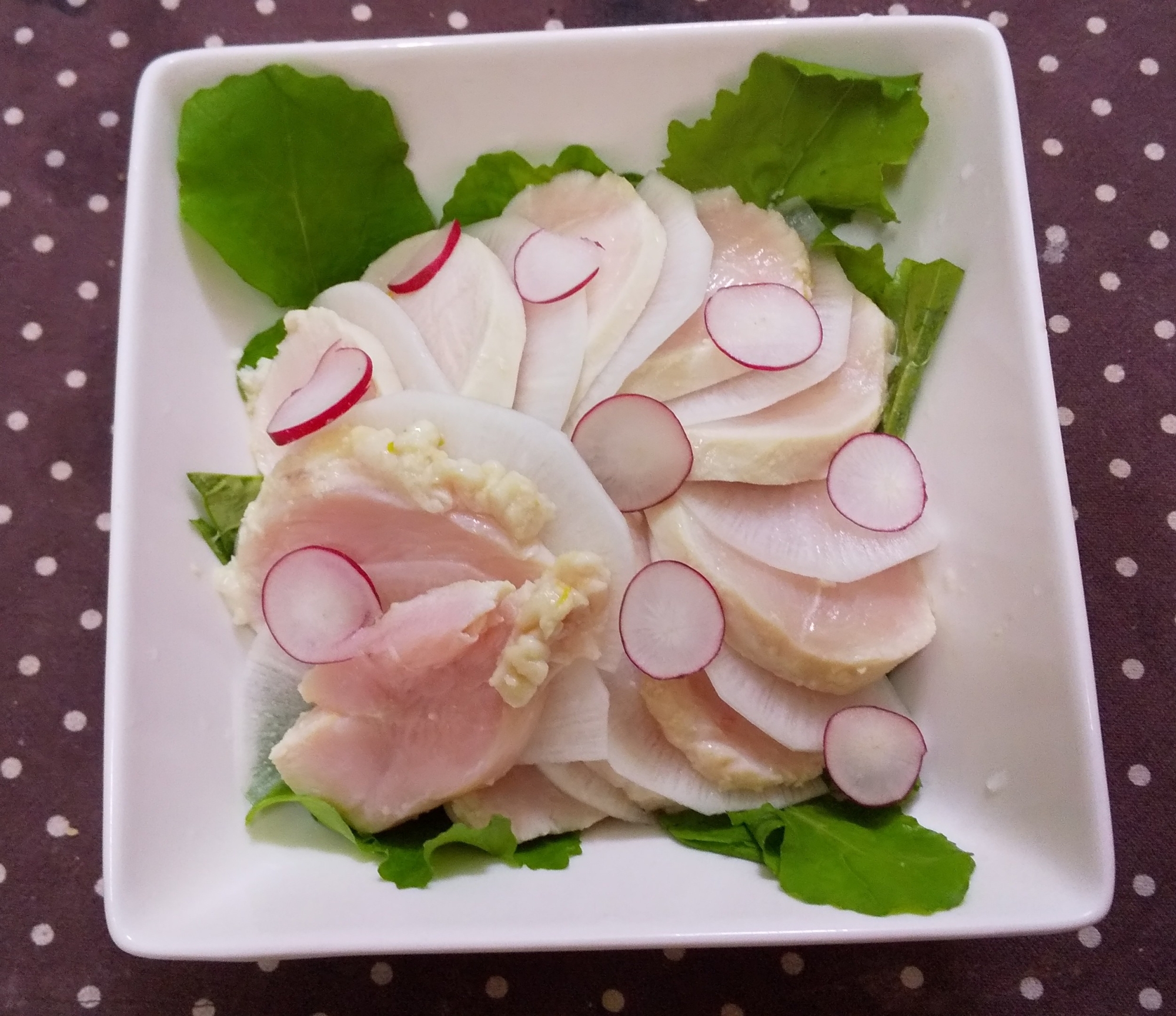 レモン塩麹鶏ハムと大根のサラダ