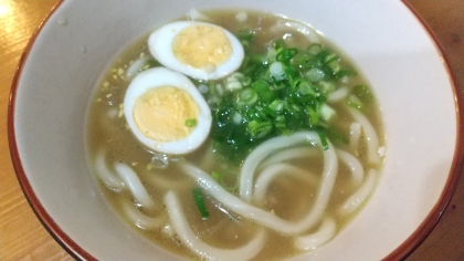 野菜、お肉、練り物。色んな旨味が溶け込んで、うどんを煮込むだけなのにすごく美味しかったです!!(*>∀<*)