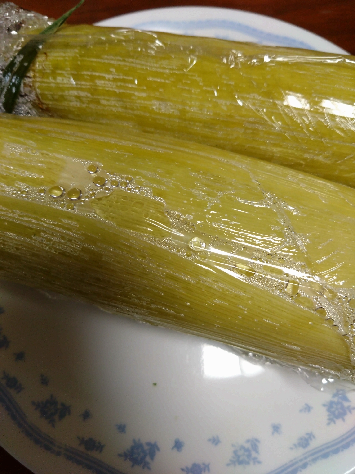 とうもろこしのレンジ蒸し