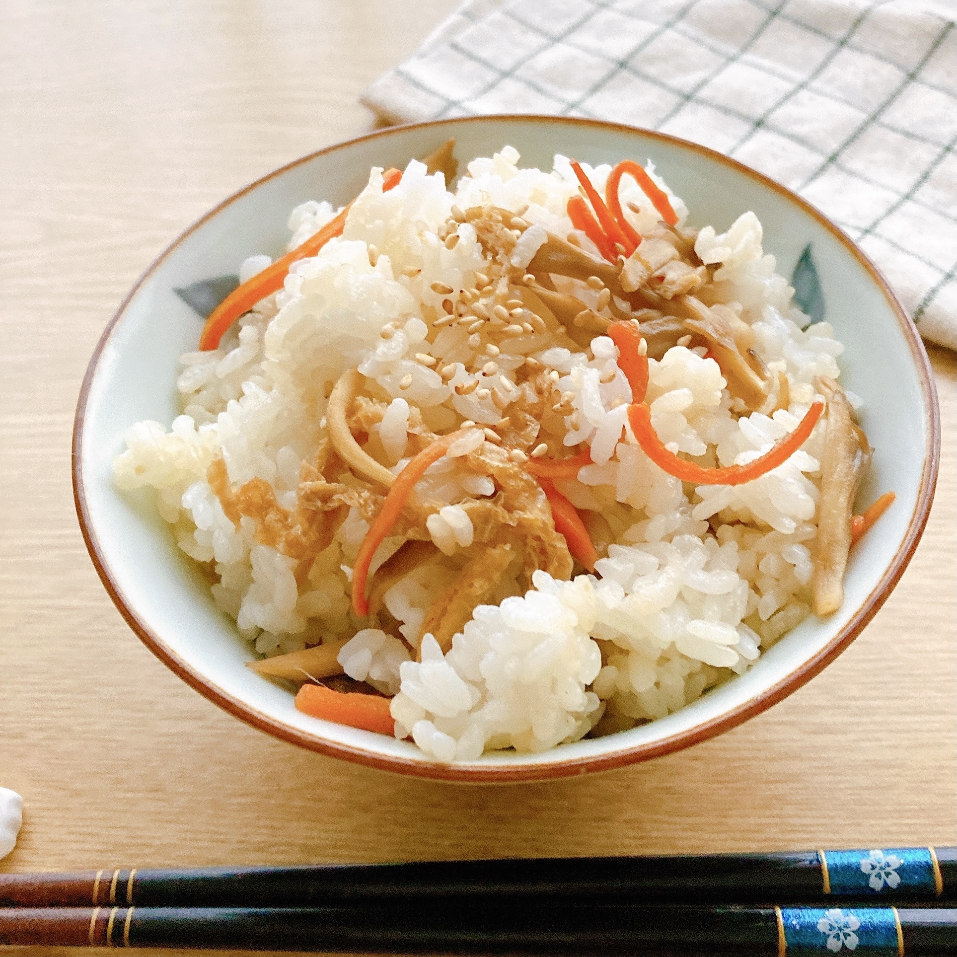 きのこと油揚げの混ぜご飯 簡単 炊き込みご飯 舞茸 レシピ 作り方 By どめさん 楽天レシピ