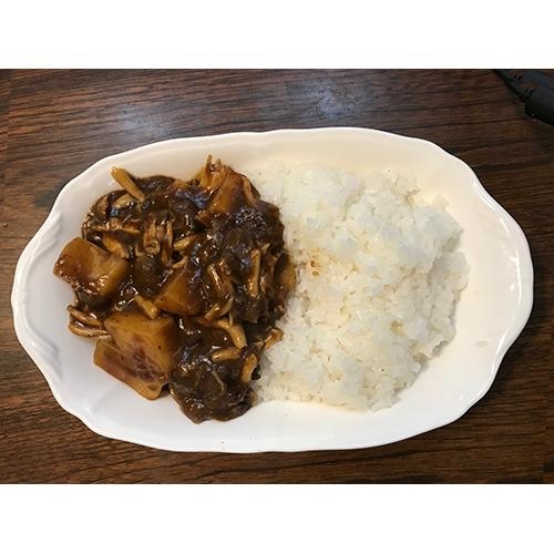 牛すじ肉カレー