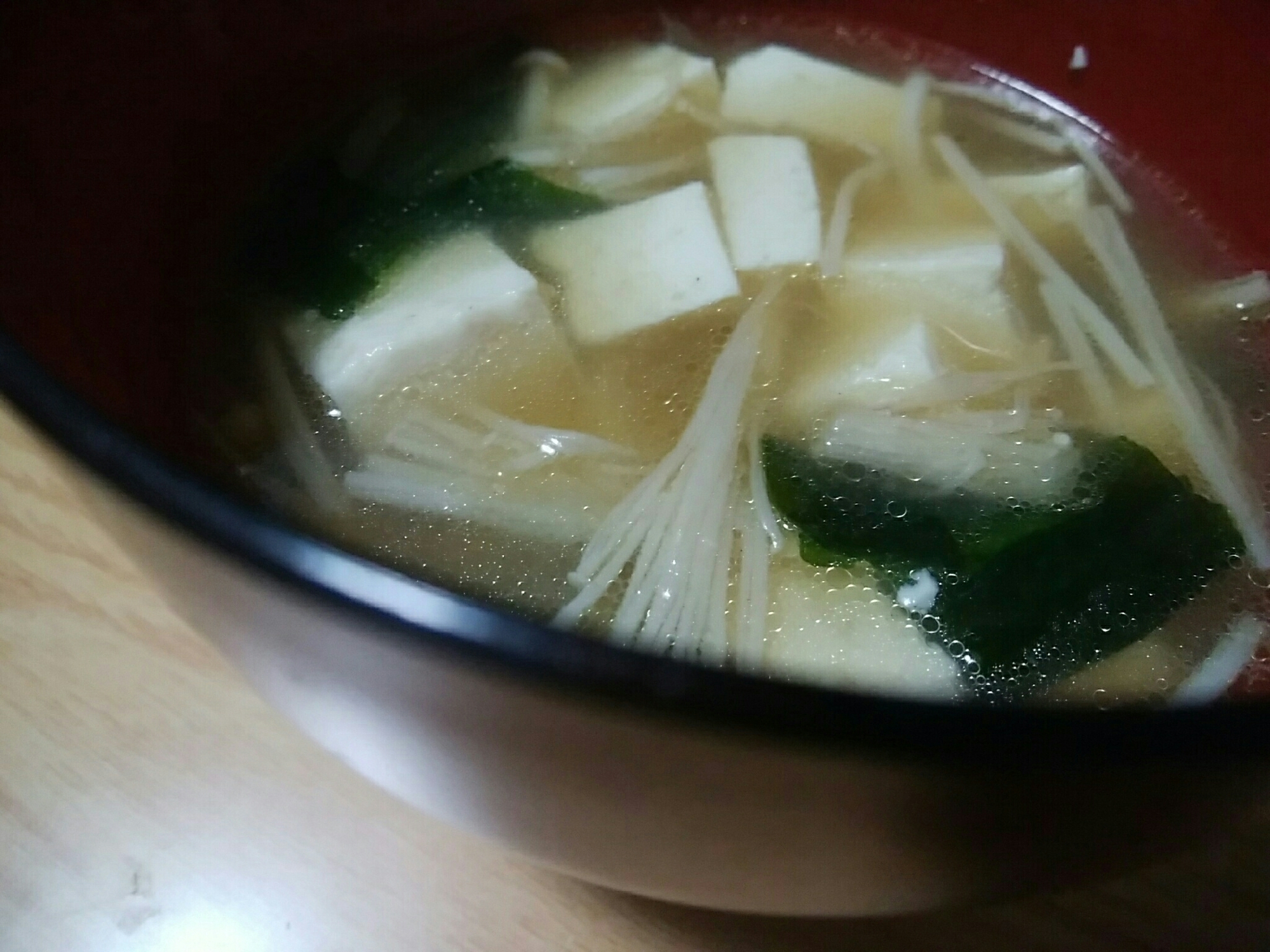 豆腐とえのき茸とわかめのスープ
