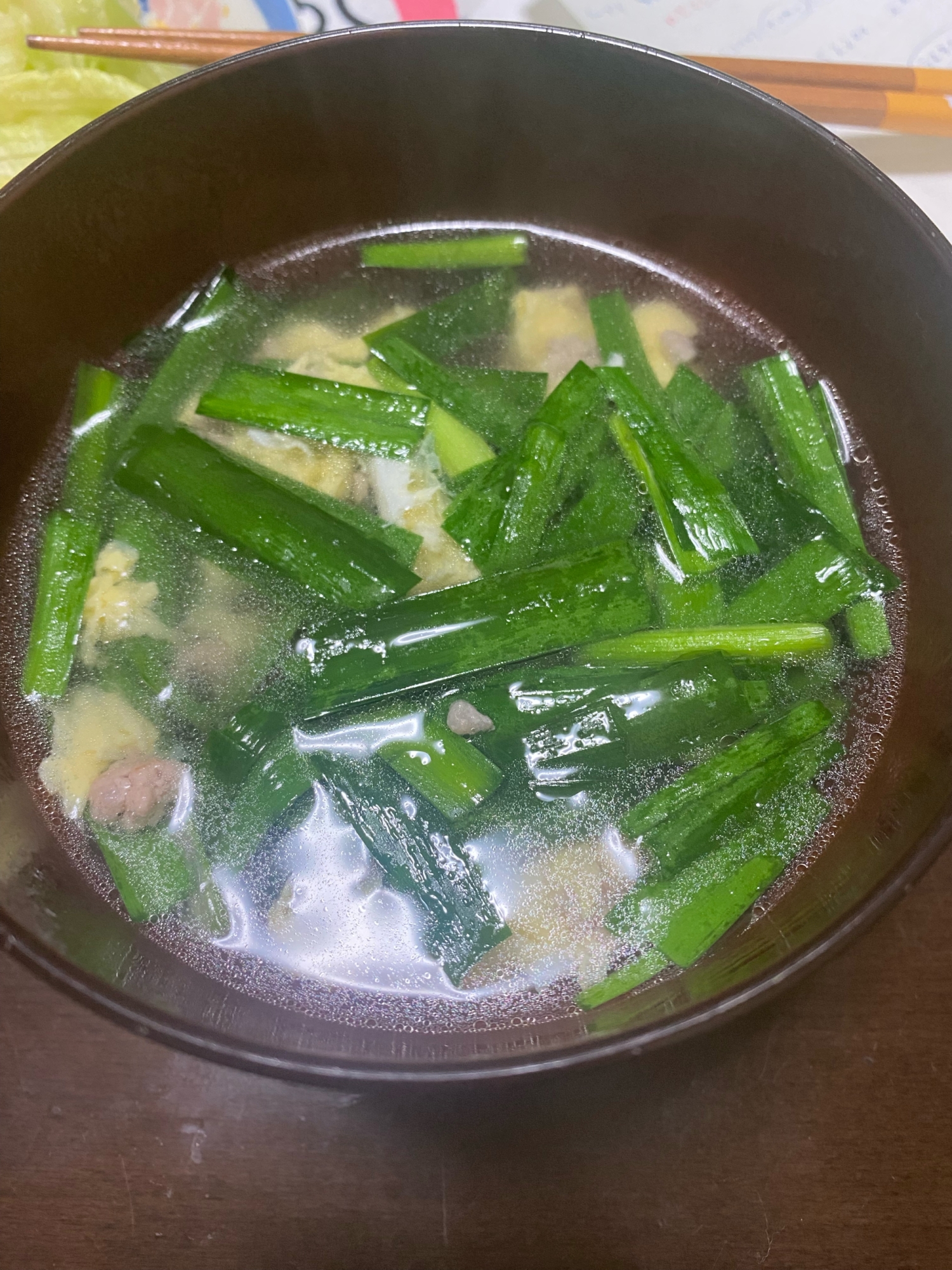 身体が温まる！食べ応えのあるニラ玉スープ
